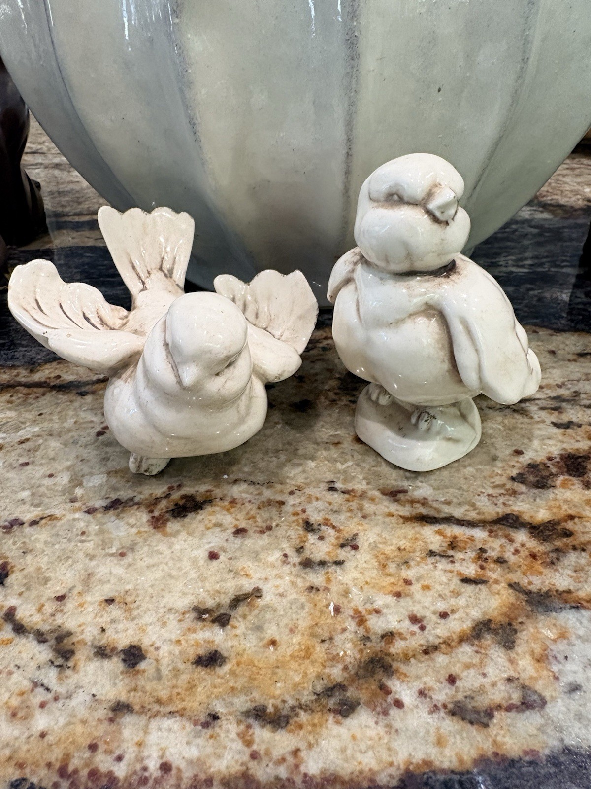Vintage Set Of 2 White Love Bird Figurines Pottery Freeman McFarlin