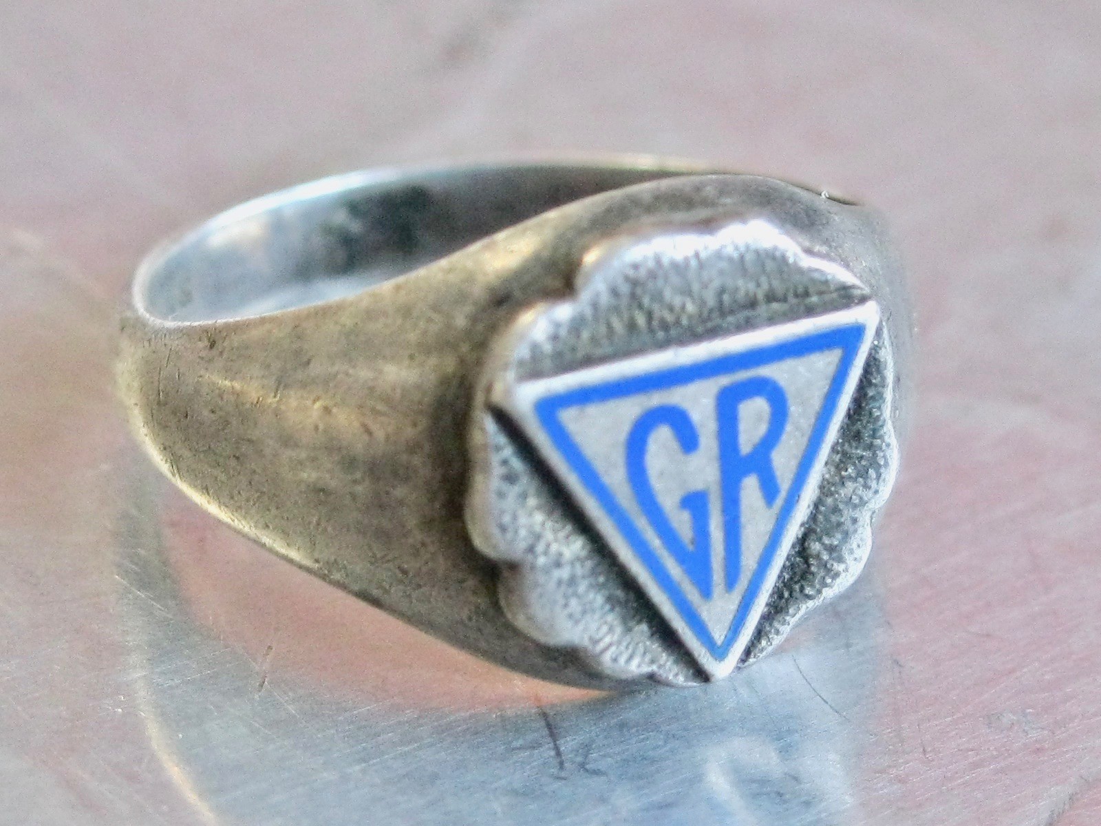 VINTAGE HISTORIC YWCA OFFICIAL GIRL RESERVES STERLING BLUE ENAMEL RING SIZE 4.25