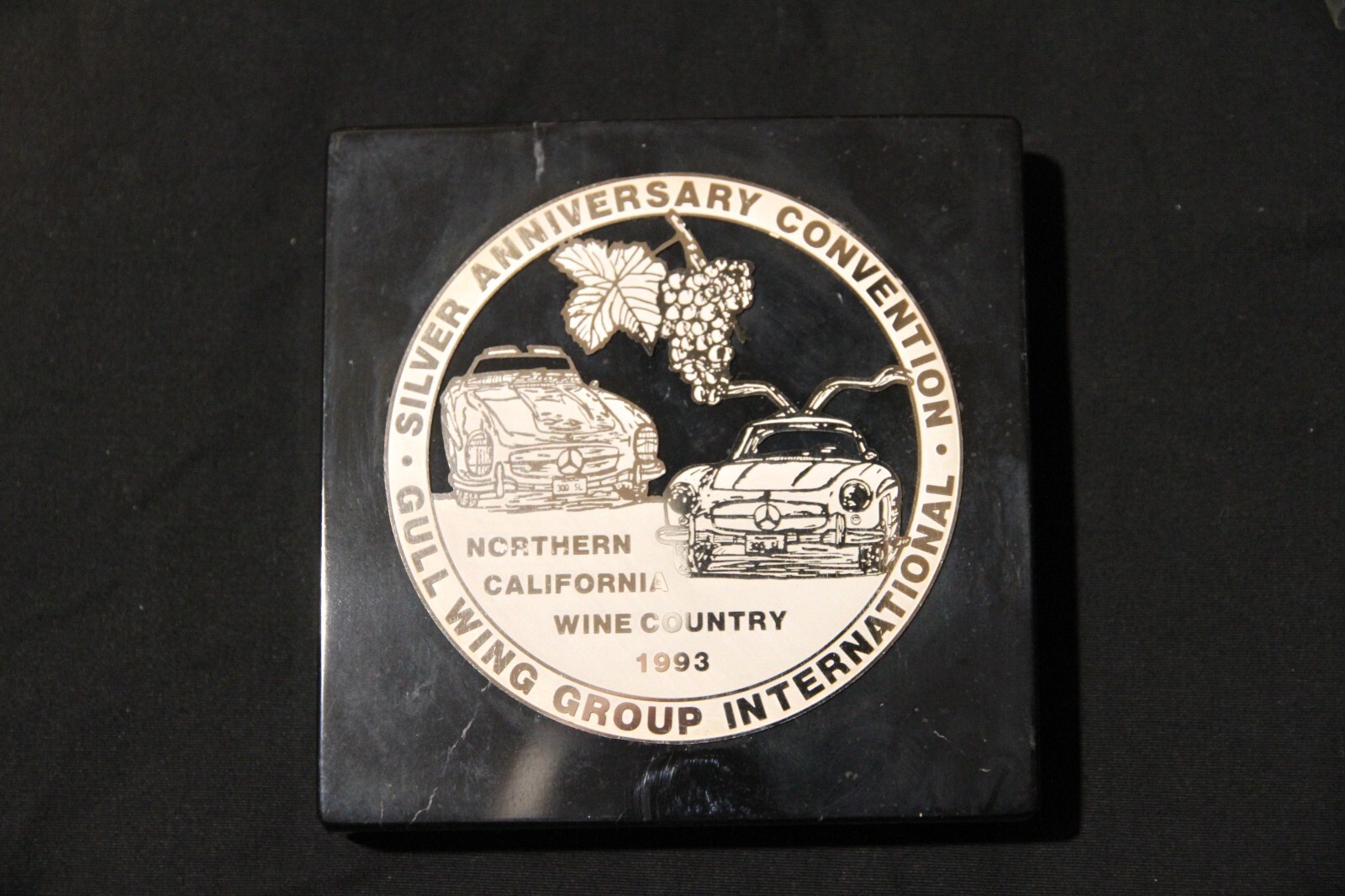 MERCEDES GULL WING GROUP INTERNATIONAL COMMEMORATIVE 1993 PLAQUE ON STONE
