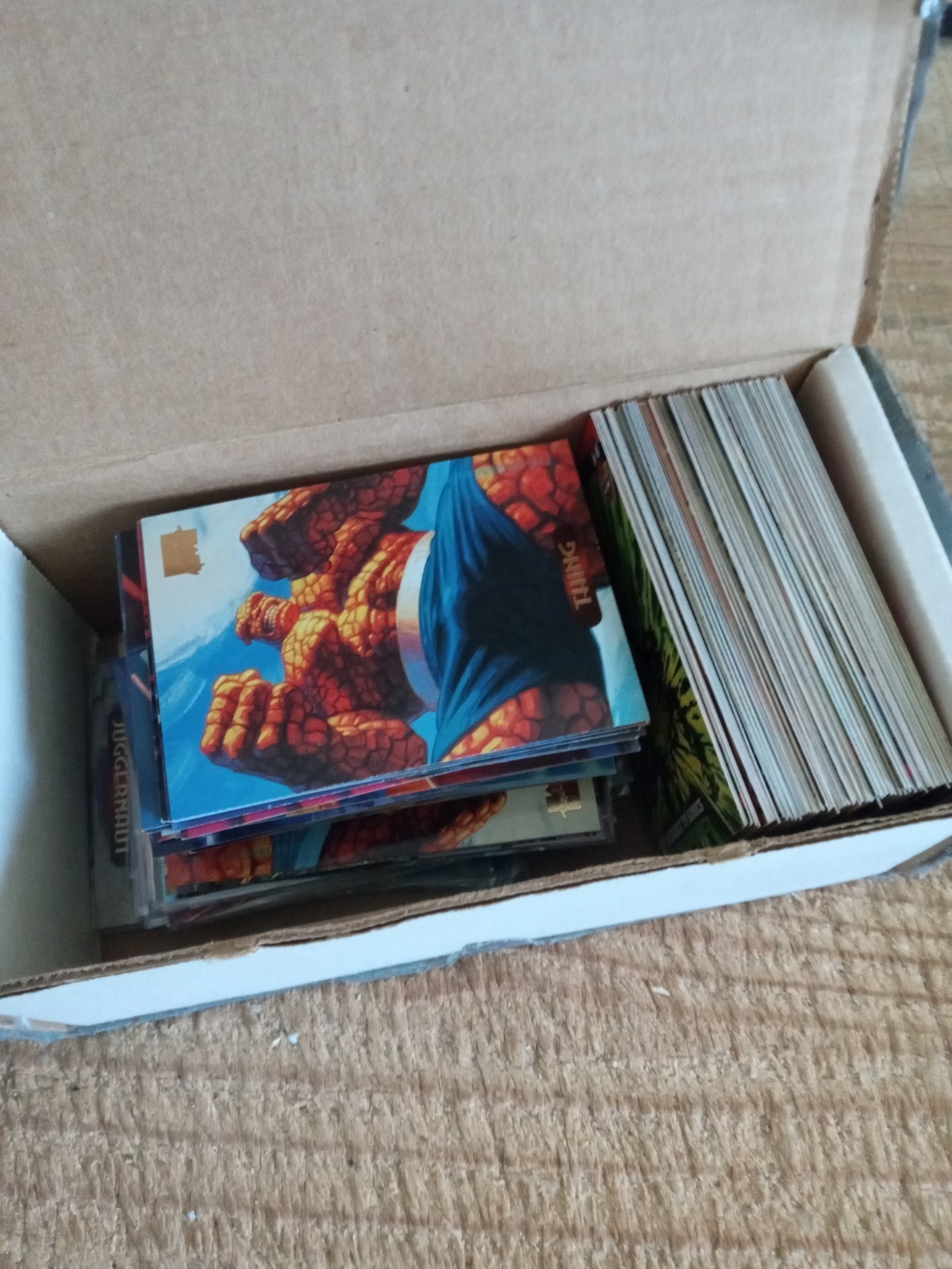 OVER 200 MARVEL CARDS FROM 93/94 IN GREAT CONDITION.CHECK PHOTOS.FREE SHIPPING