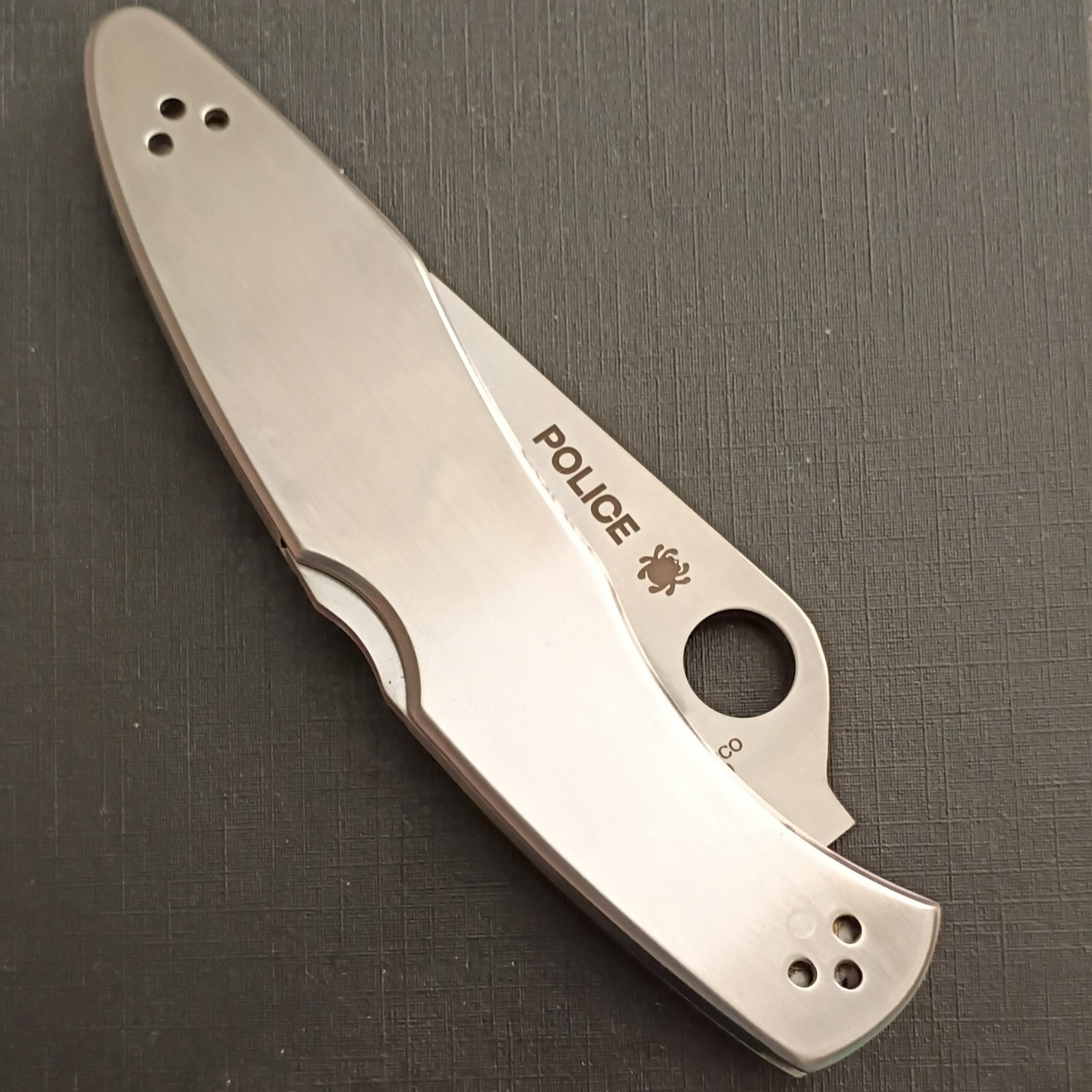 Spyderco Police Pocketknife VG-10 Stainless Steel Plain Edge Lockback Clip Point