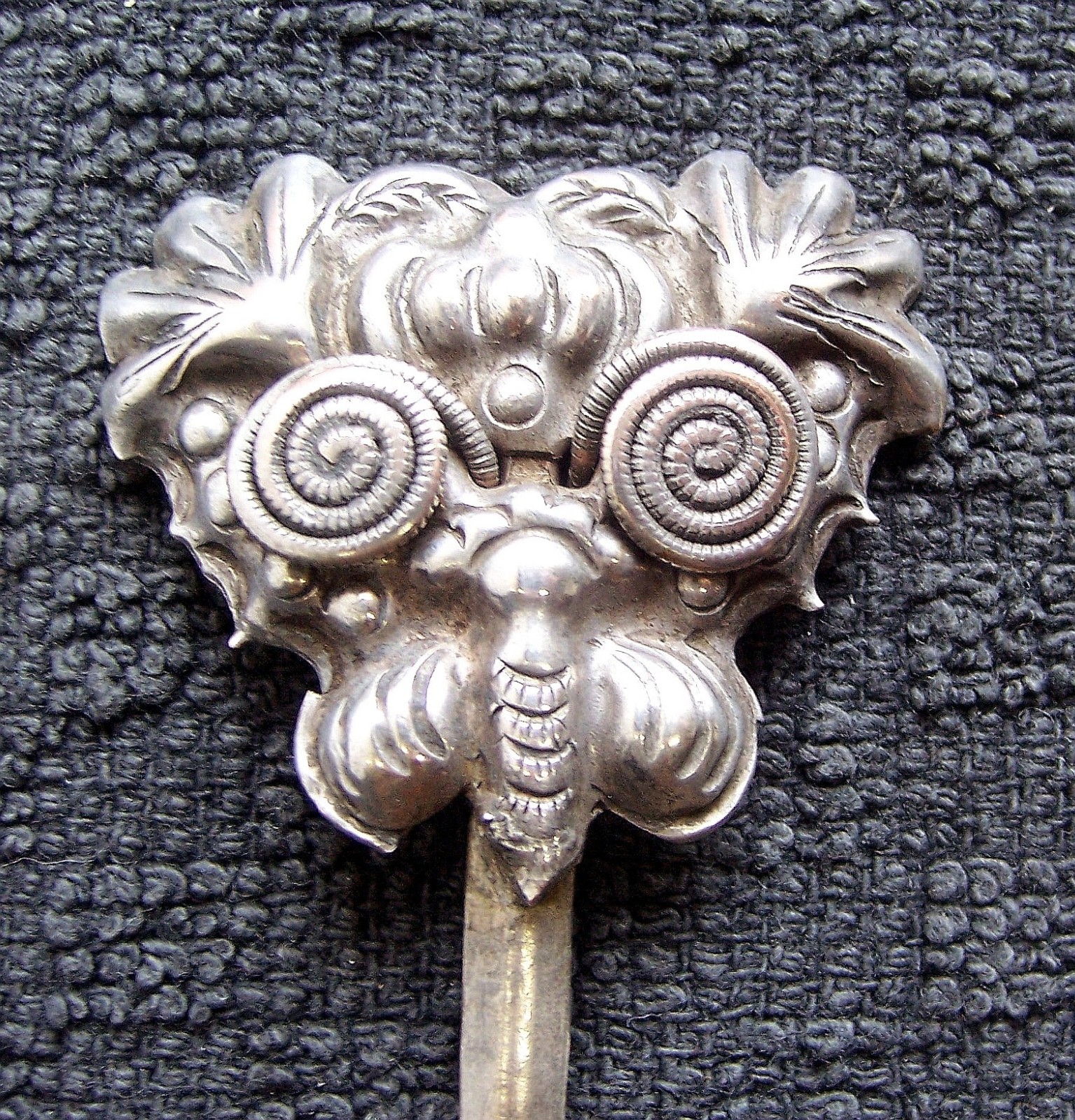 Chinese Minority hair pin unmarked silver Miao (Hmong) people NO US IMPORT FEES