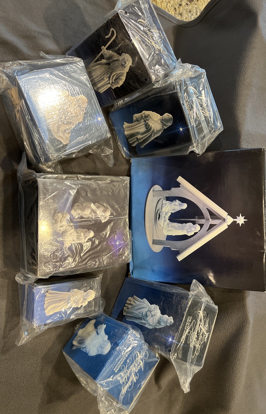 Avon Nativity Collectibles Set 1985-1990