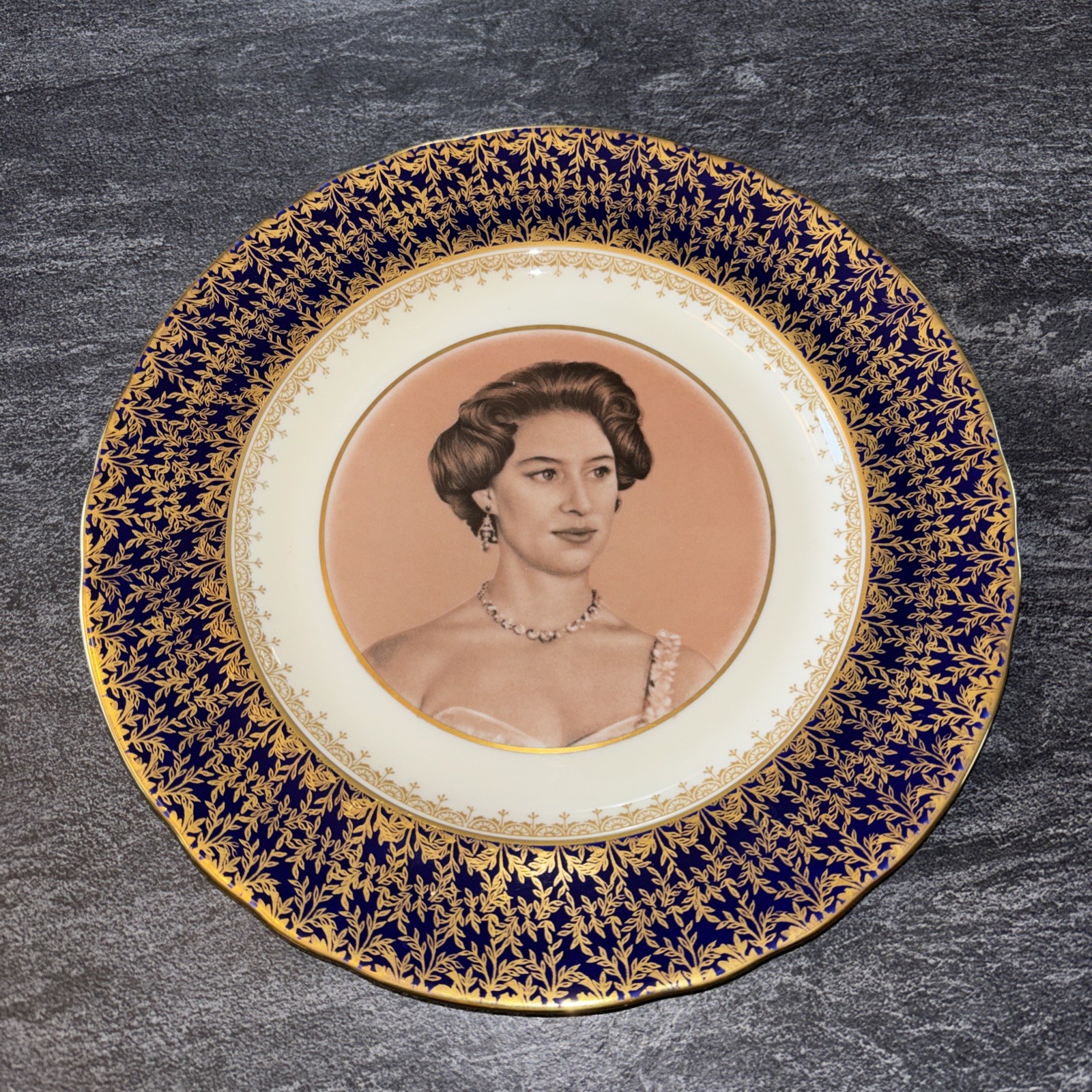 Antique Princess Margaret Visit to Canada 1958 Avnsley Souvenir China Plate KZ