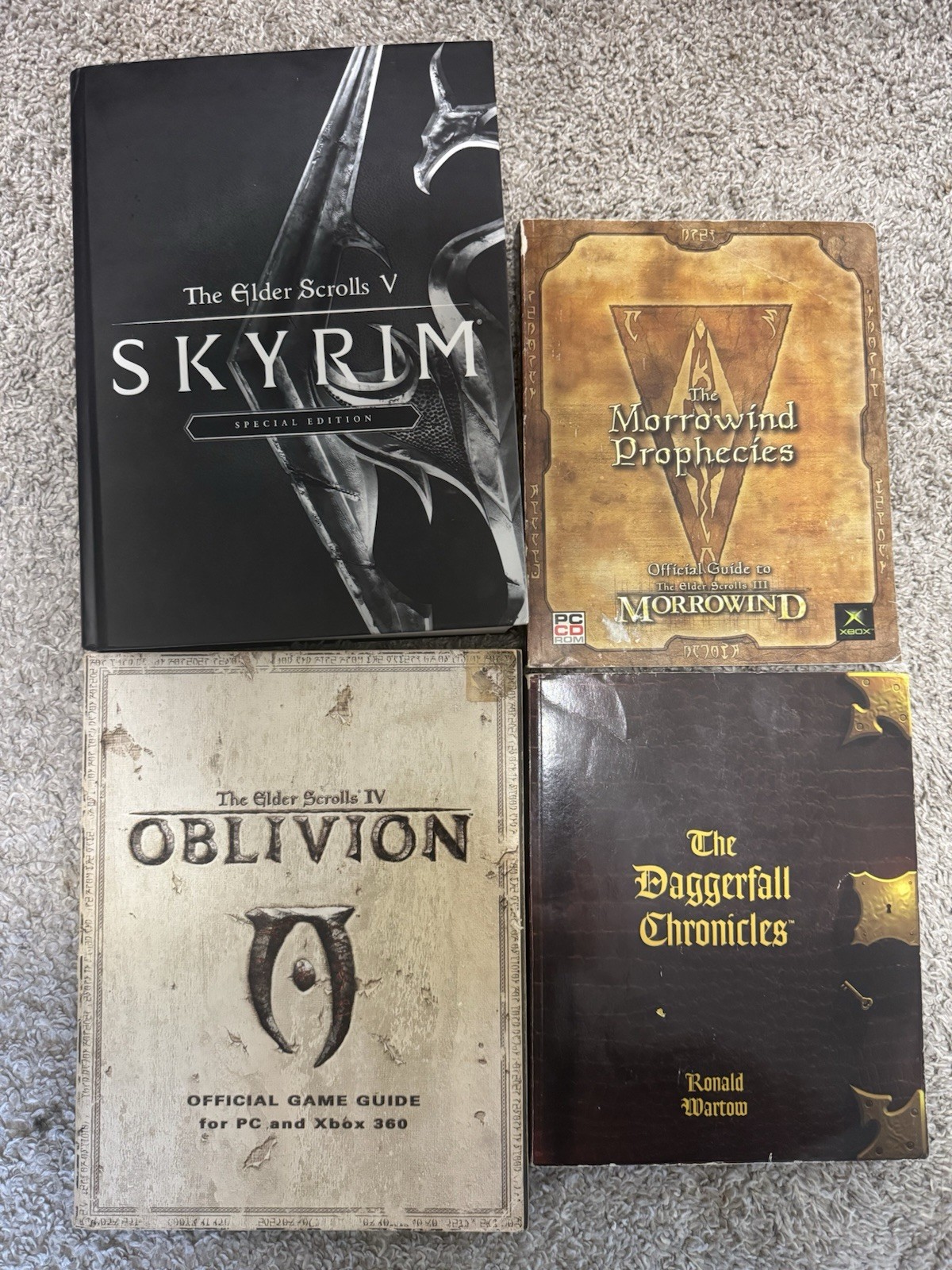 Elder Scrolls Guidebook Collection: Daggerfall, Morrowind, Obivion, Skyrim