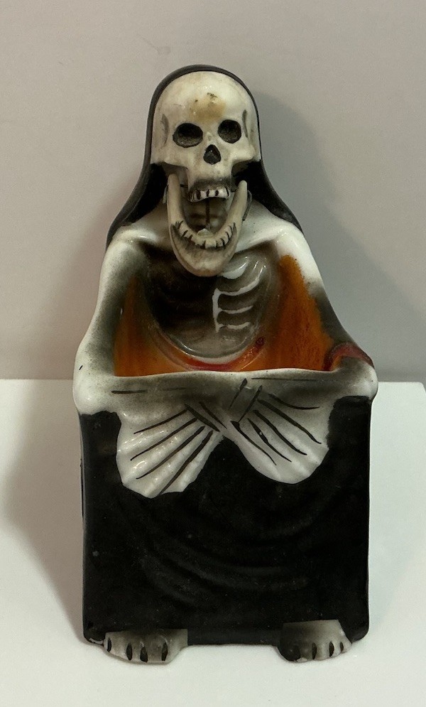 VINTAGE PORCELAIN NODDER JAW SKULL SKELETON GRIM REAPER ASHTRAY HALLOWEEN JAPAN