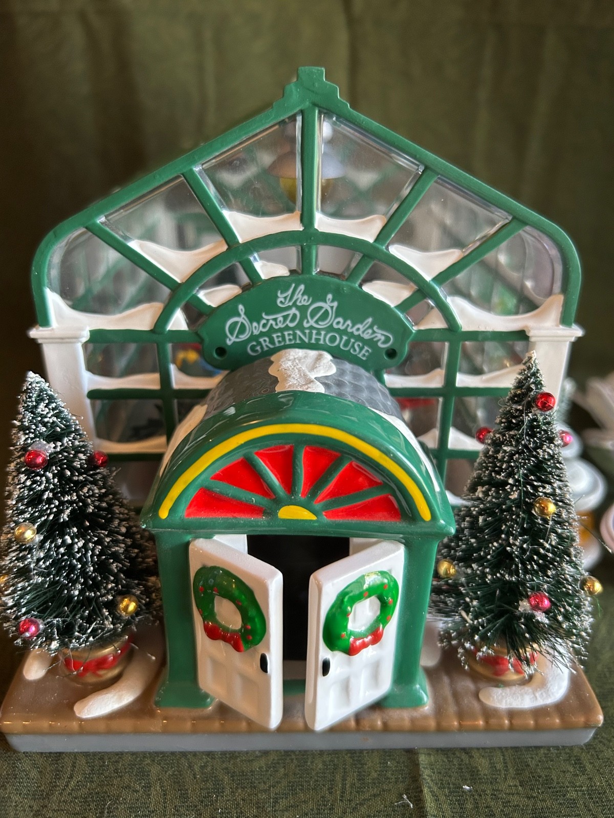 Department 56 Original Snow Village 1998 Secret Garden Greenhouse w/ light & box