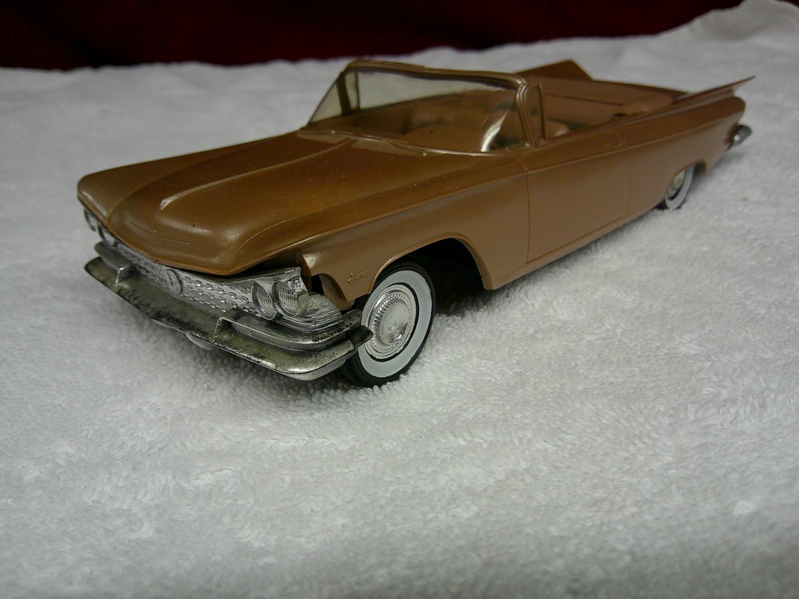 1959 BUICK INVICTA CONVERTIBLE 1/25 MODEL CAR AMT SALES PROMO FRICTION DRIVE