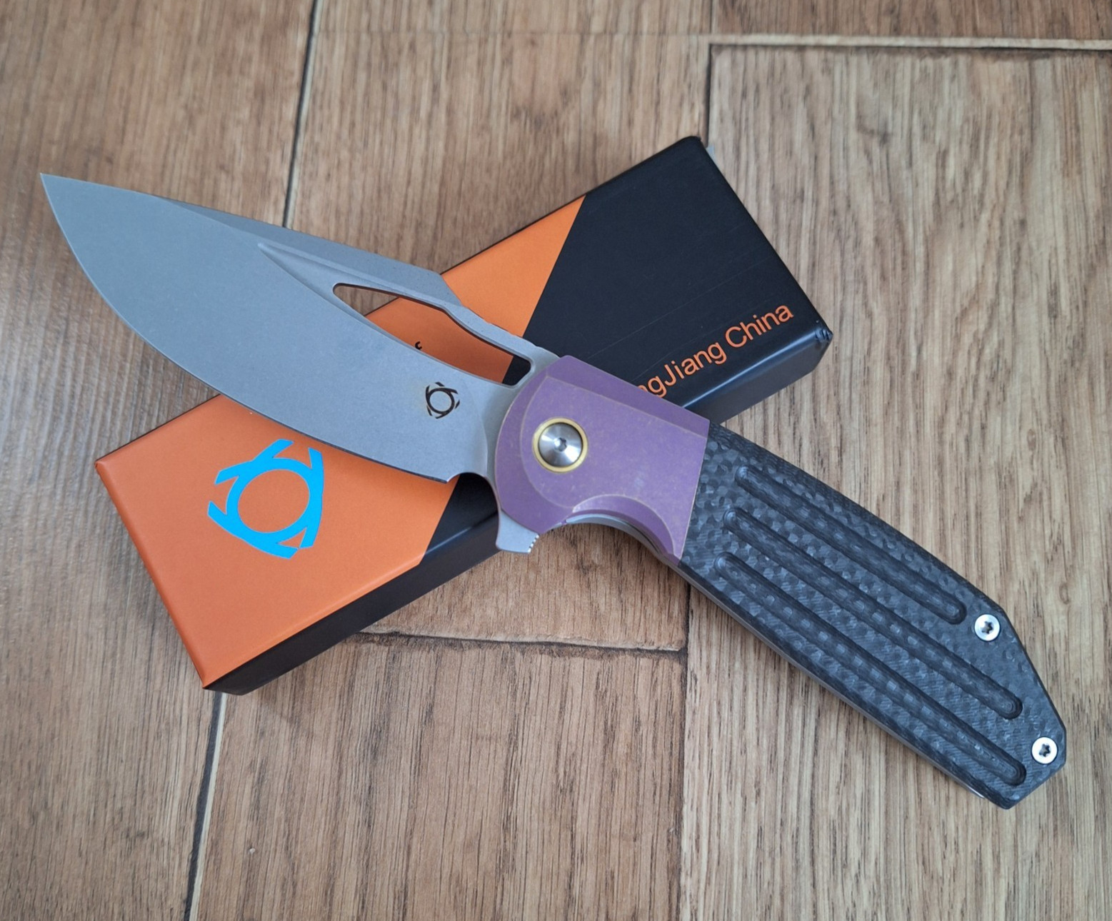 SixLeaf SL 24 Jelly-Jerry D2 Titanium/Carbon Fiber Flipper