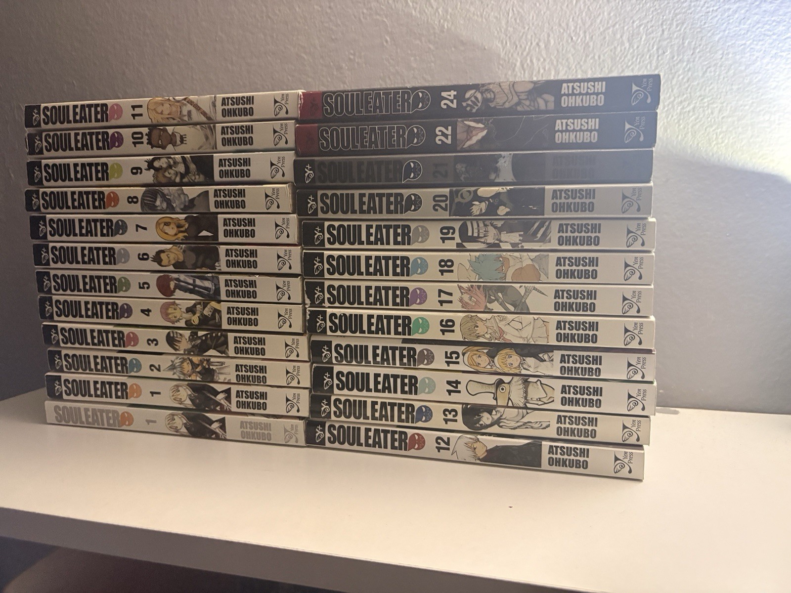Soul eater 1-22 and volume 24 and special loot crate edition of volume 1