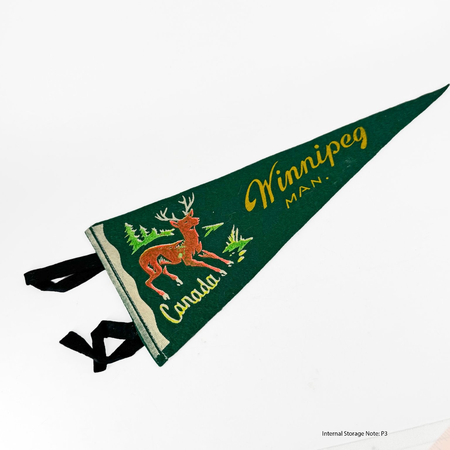 Vintage Winnipeg Canada Souvenir Pennant Felt Deer Manitoba Travel Memorabilia