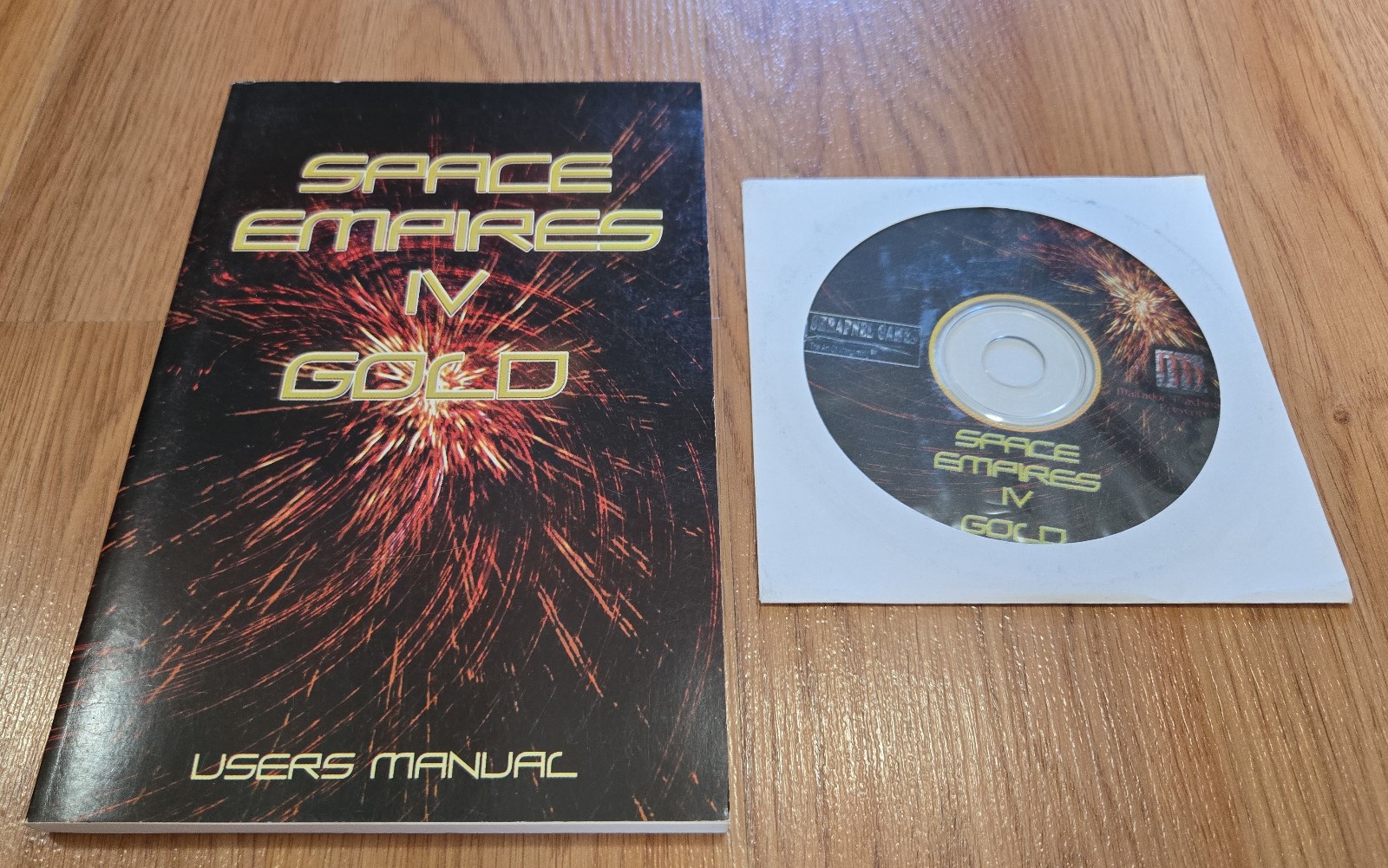 Space Empires IV 4 Gold Disc & Manual Only PC Windows CD-ROM Shrapnel War 2002
