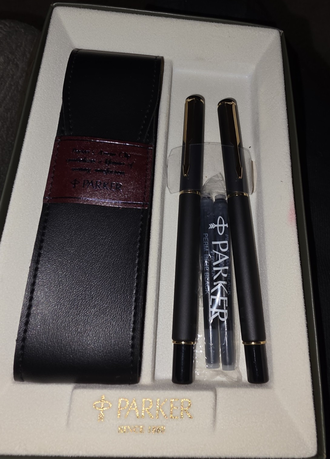 Vintage Parker Arrow Fountain Pen Ballpoint Set Black Gold Trim Case Refill