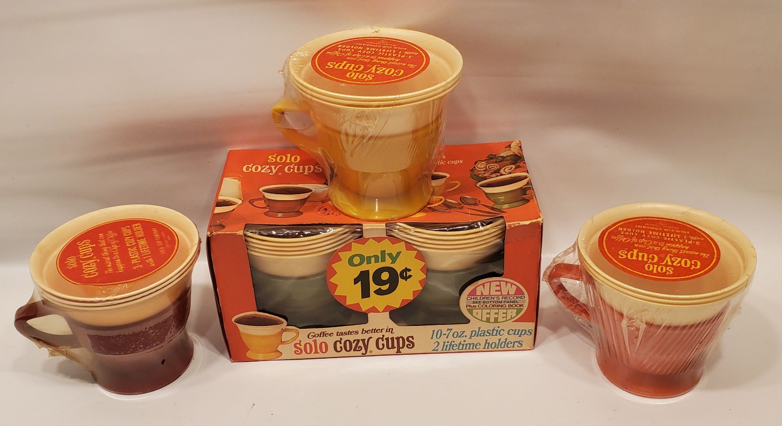SOLO Cozy Cups NEW 1970's