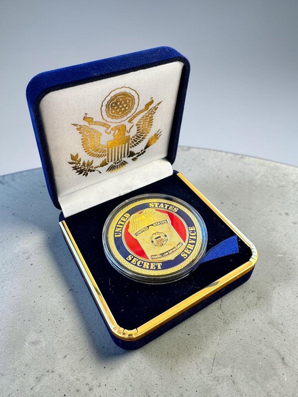 US SECRET SERVICE Department Of Home land Security Challenge Coin in Velvet Case