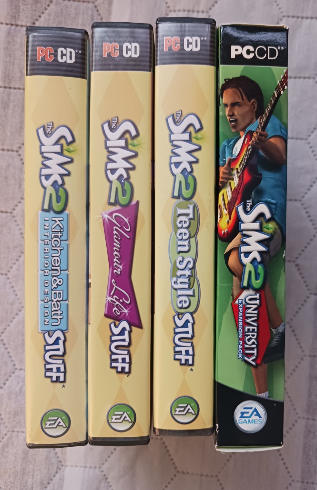 Y2k The Sims 2 PC Expansion Library Windows 2005-08 w/ Books Clothes Decor Games