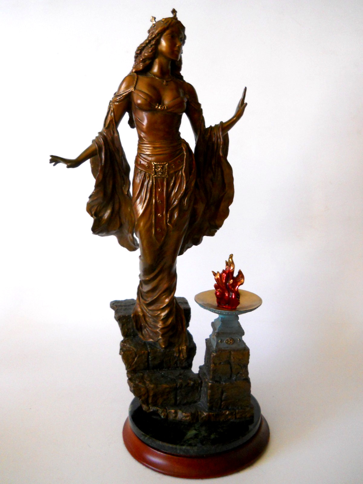 Franklin Mint Bronze *Queen Guinevere* Figurine-Emily Kaufman Ltd Ed 404/9500