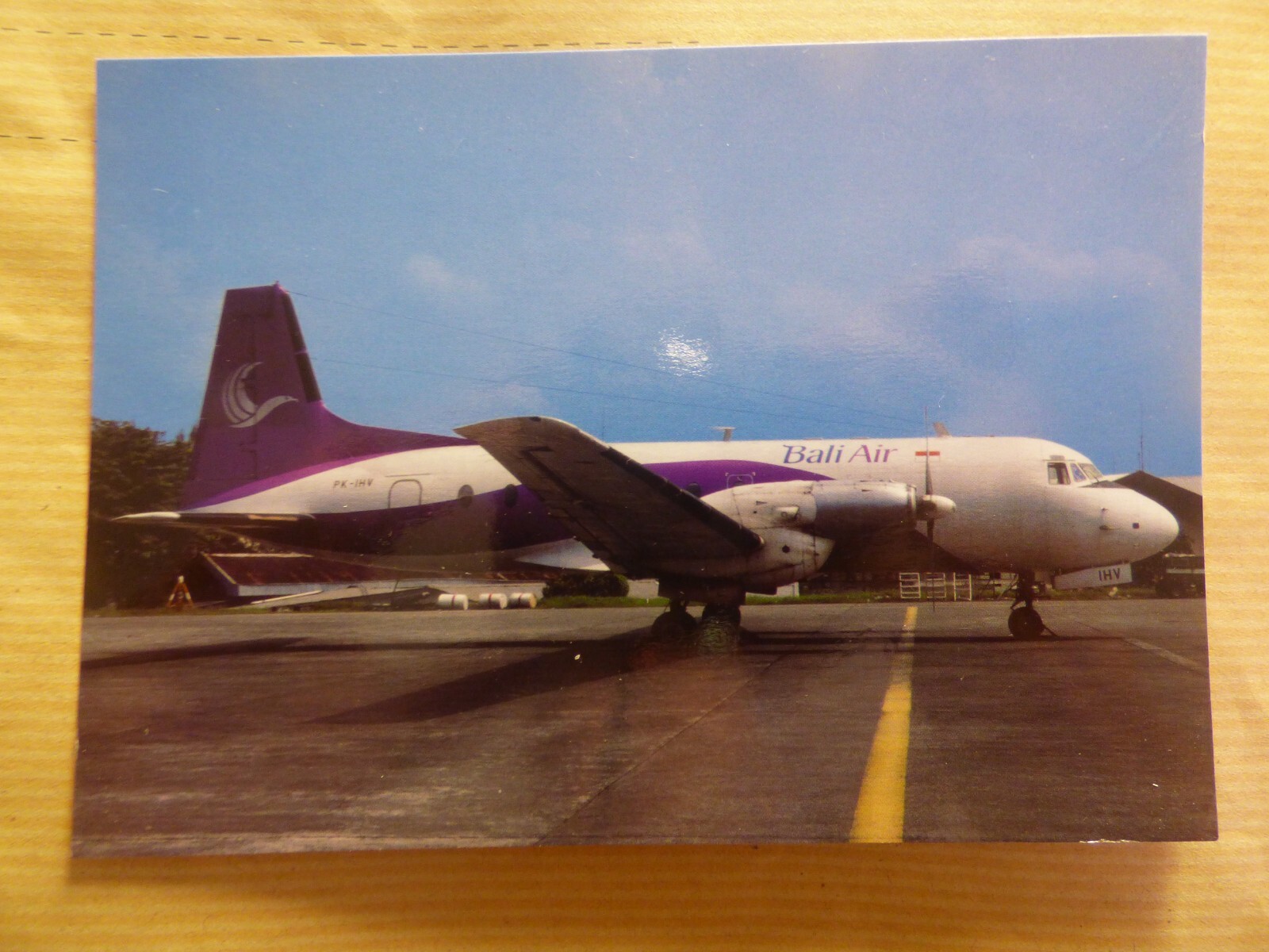 BALI AIR HS-748 PK-IHV / POSTCARD