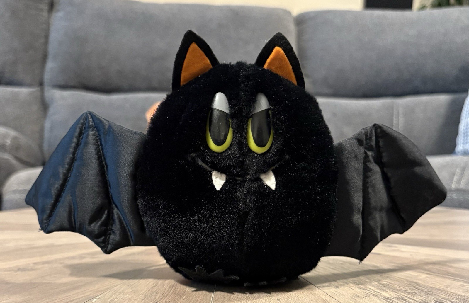 Vintage 1983 Dakin Bat Plush Squeaker TESTED, WORKING Halloween 12” Wingspan