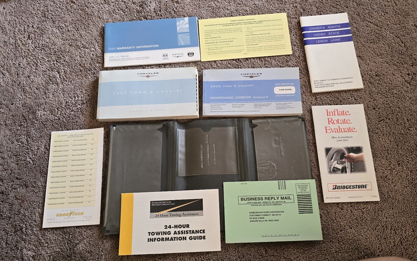 2005 Chrysler Town & Country Owners Manual Set User Guide Pouch Complete