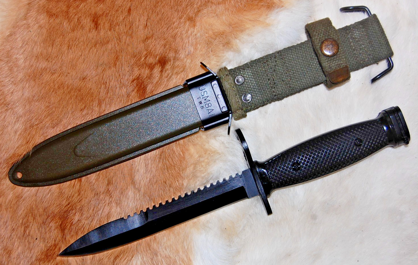 M-7 Sawback Bayonet by Imperial Knife w/ US M8A1 Scabbard - NEW
