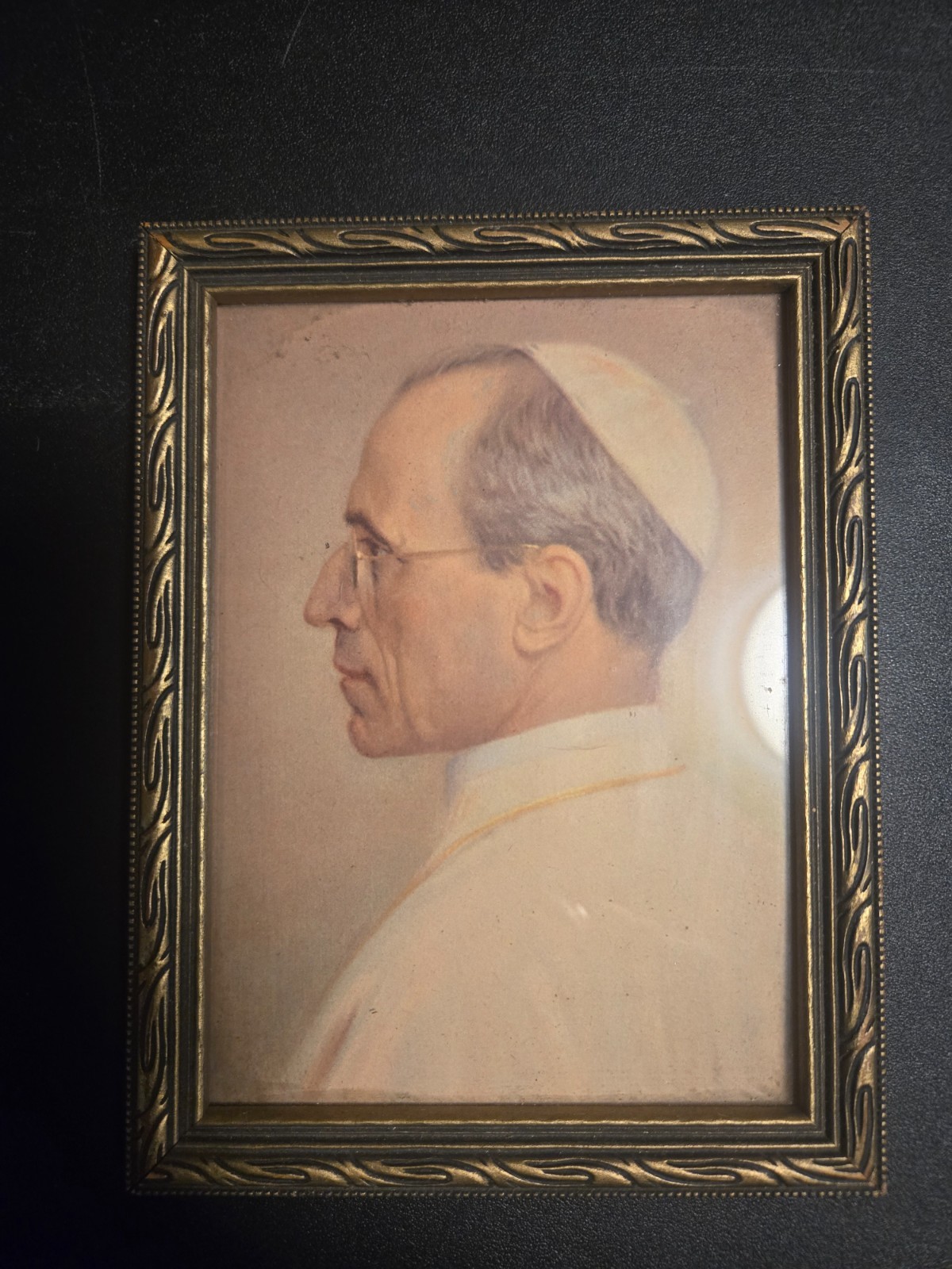 VINTAGE FRAMED PICTURE OF POPE PIUS XII IN TRADITIONAL PAPAL ATTIRE