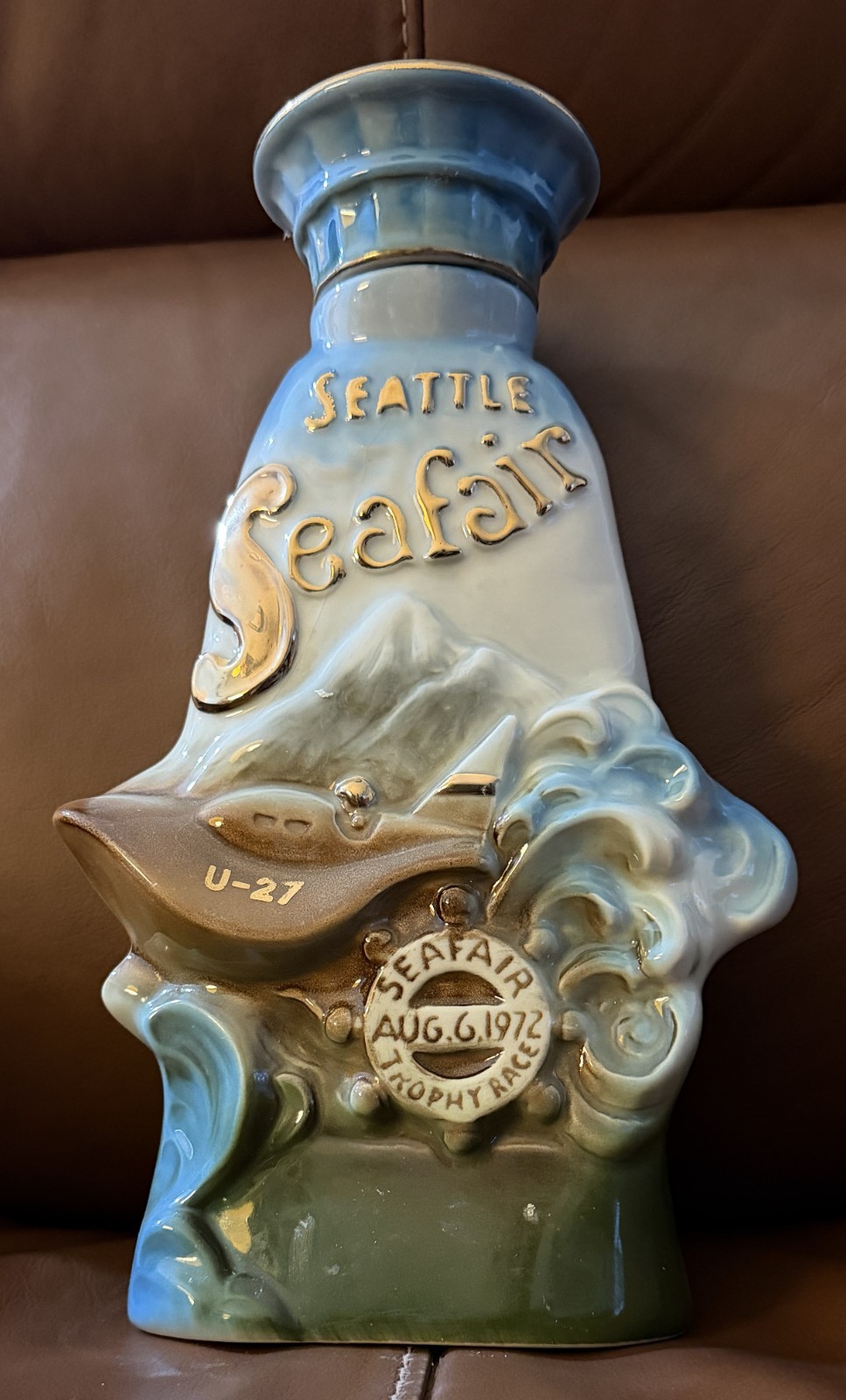 VINTAGE 1972 JIM BEAM SEATTLE SEAFAIR TROPHY RACE DECANTER