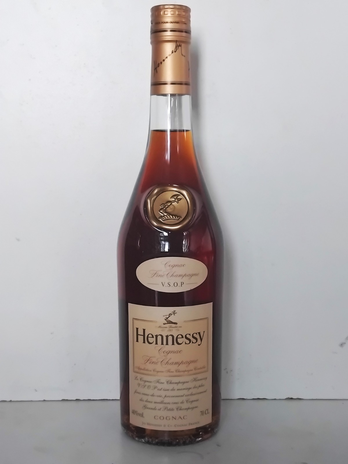 COGNAC HENNESSY VSOP FINE CHAMPAGNE BOTTLE DECANTER BOTTLE