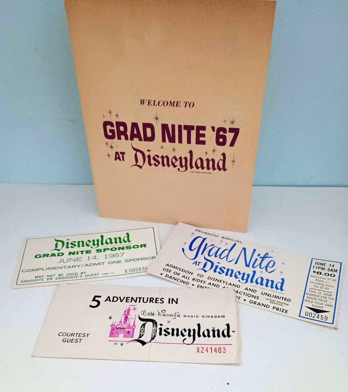 Vintage 1967 DISNEYLAND GRAD NITE SOUVENIR PROGRAM & TICKETS  4pc