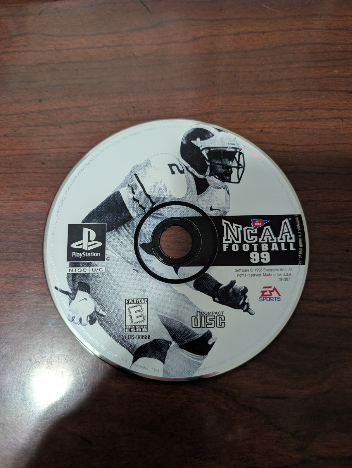 NCAA Football 99 (PlayStation 1 PS1 1998) NO TRACKING - DISC ONLY 8019