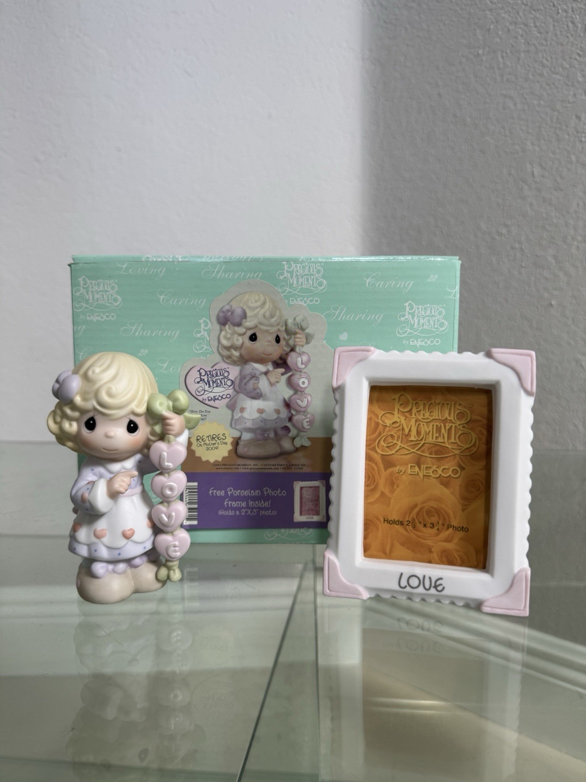 Precious Moments-Mother/Love-How Do You Spell Mom-Retired 2004
