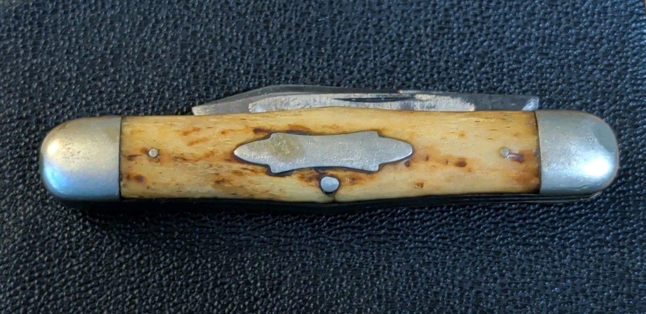 Cattaraugus Cutlery Co. USA 22279 Jack Knife Jigged Old Bone Handles