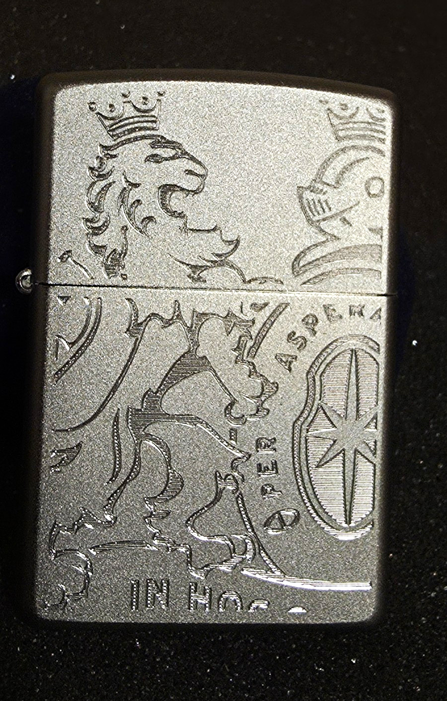ZIPPO PALL MALL EXCLUSIVE 2007 CREST COAT OF ARMS RARE Unstruck Rj reynolds 