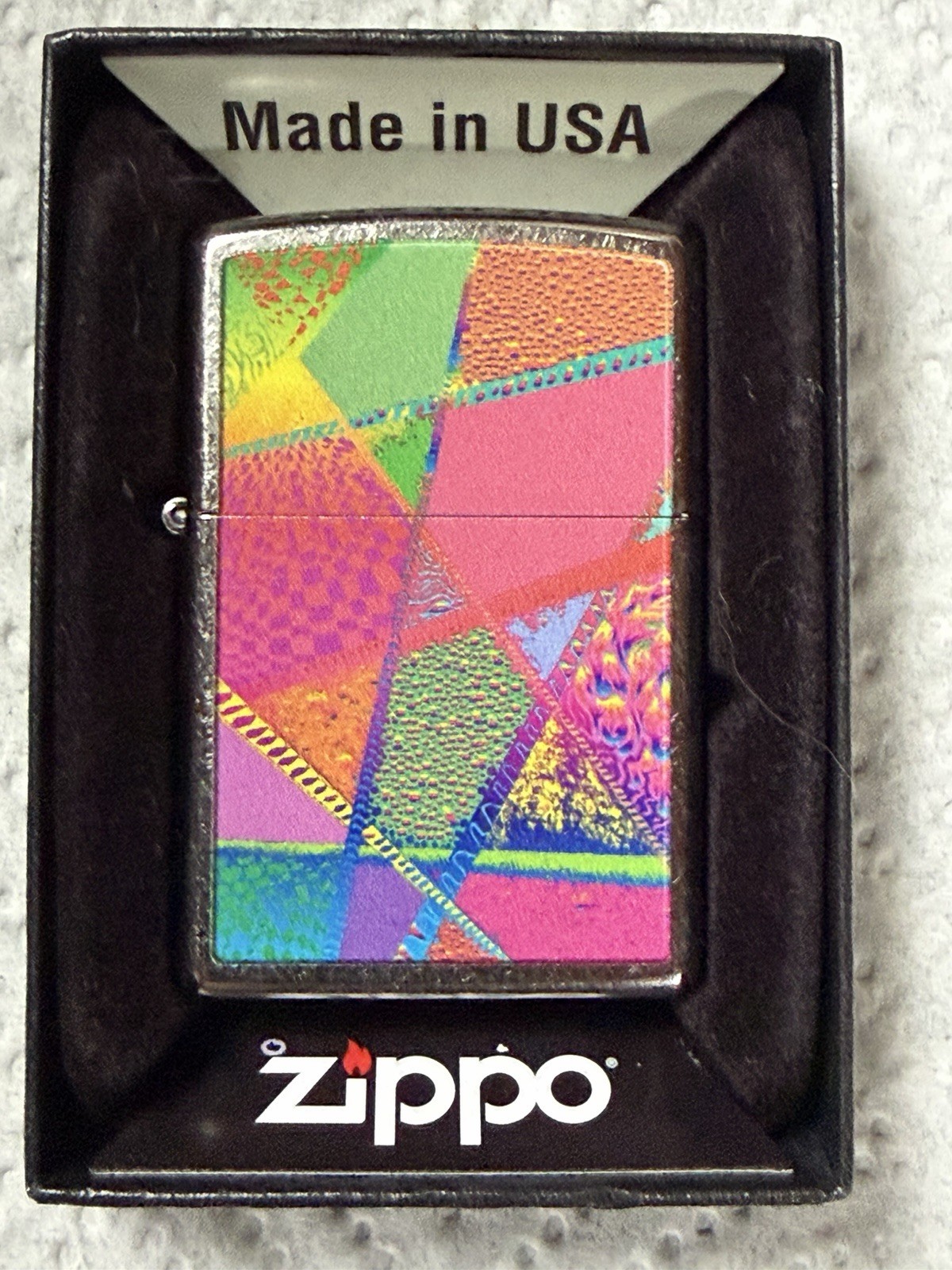 Zippo lighter RETRO PATTERN DESIGN 2022 new in orig labeled box
