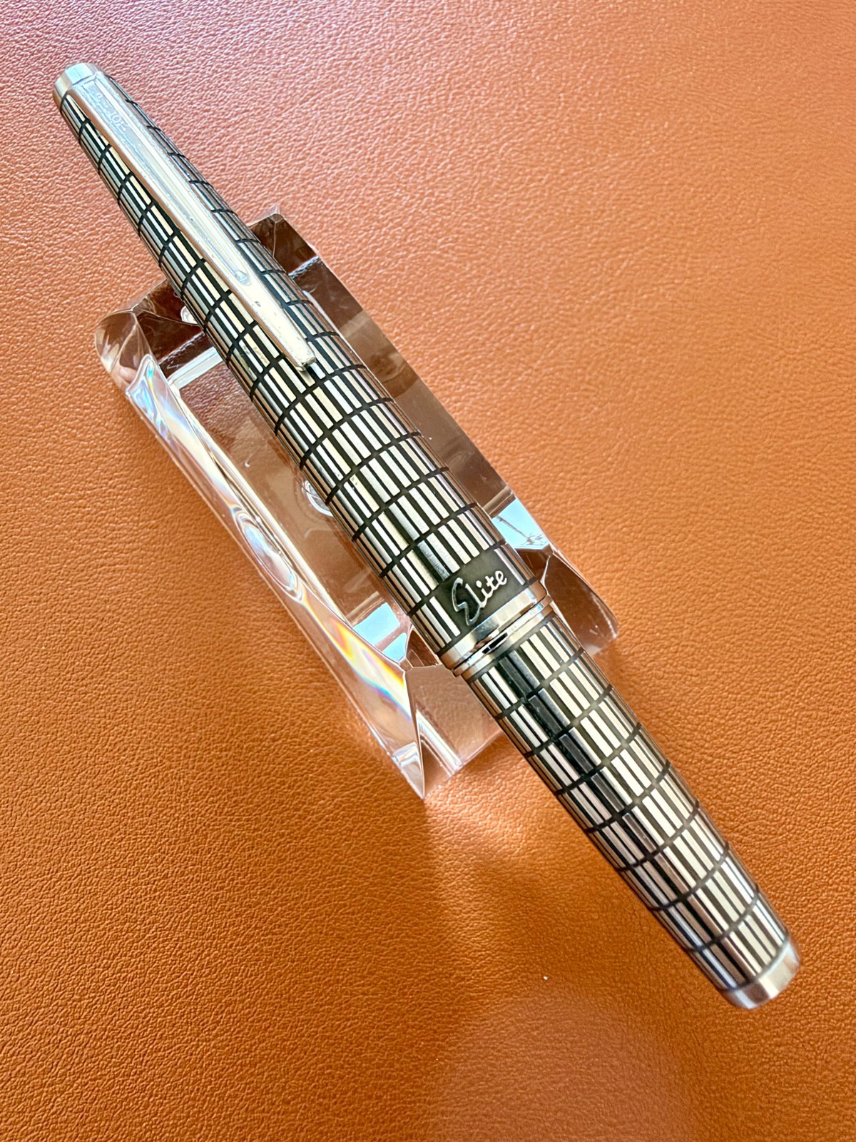 PILOT Fountain Pen Elite Black Steel Grid Nib-F 14K-585 VINTAGE H1080 1980 model