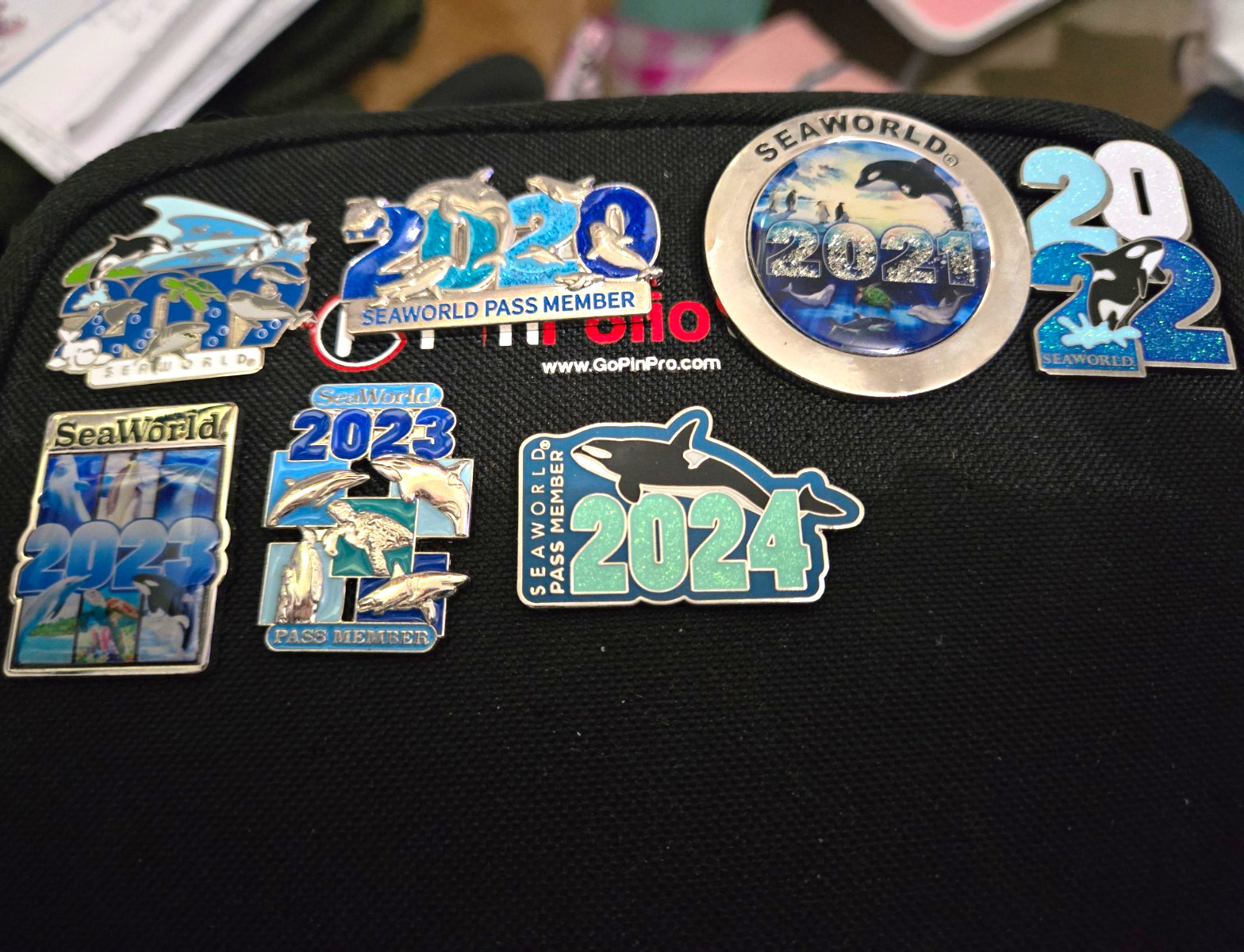 SeaWorld Collectible Year Pins 2019-2024