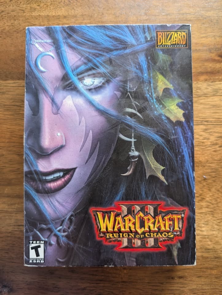 Warcraft 3 Reign of Chaos - Elf Variant Box with Game and Manual