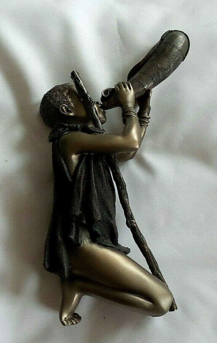 RARE MAASAI TRIBES ARTICST/SCULPTURE  