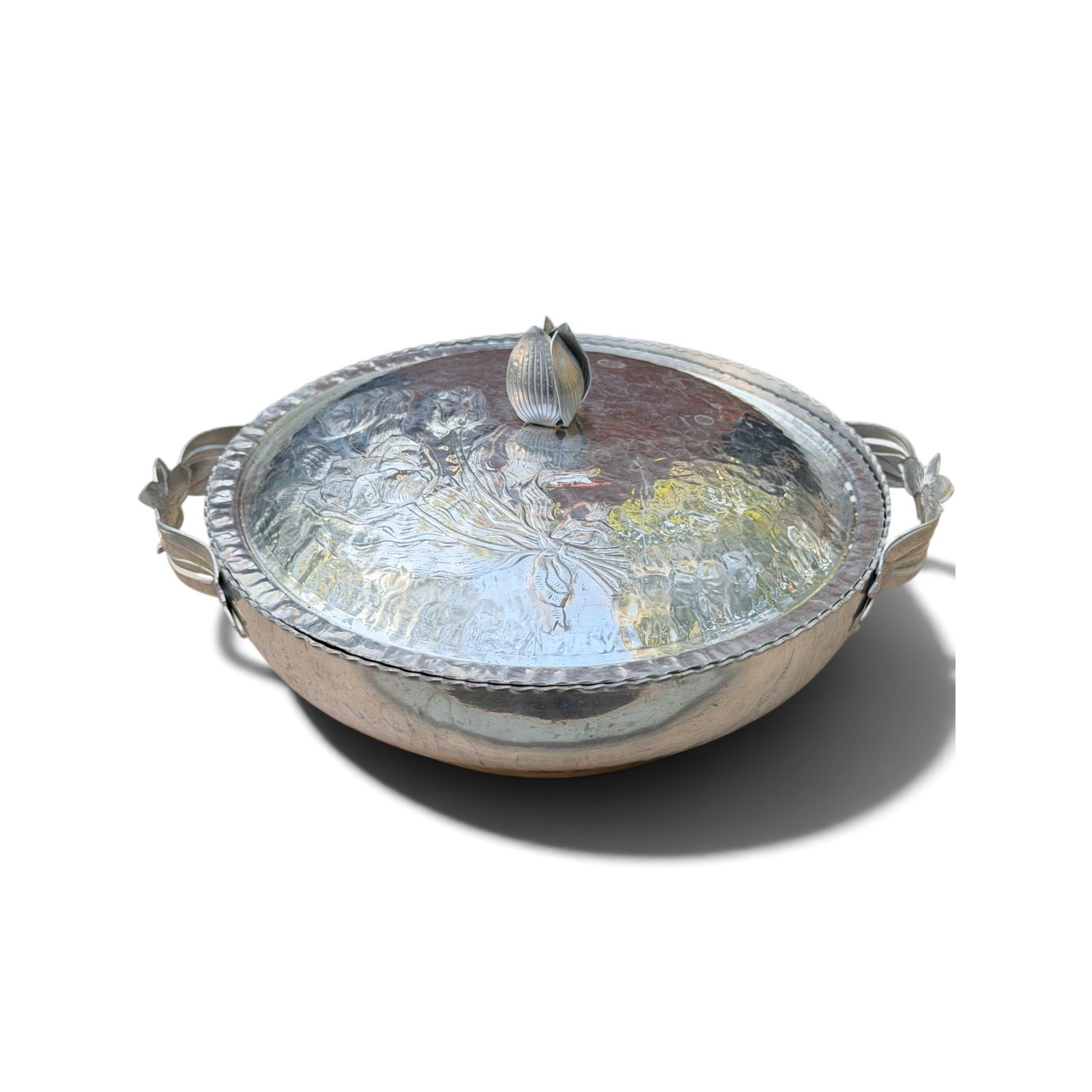 Vintage Hammered Aluminum Bowl Everlast Tulip Covered Dish 9.5in