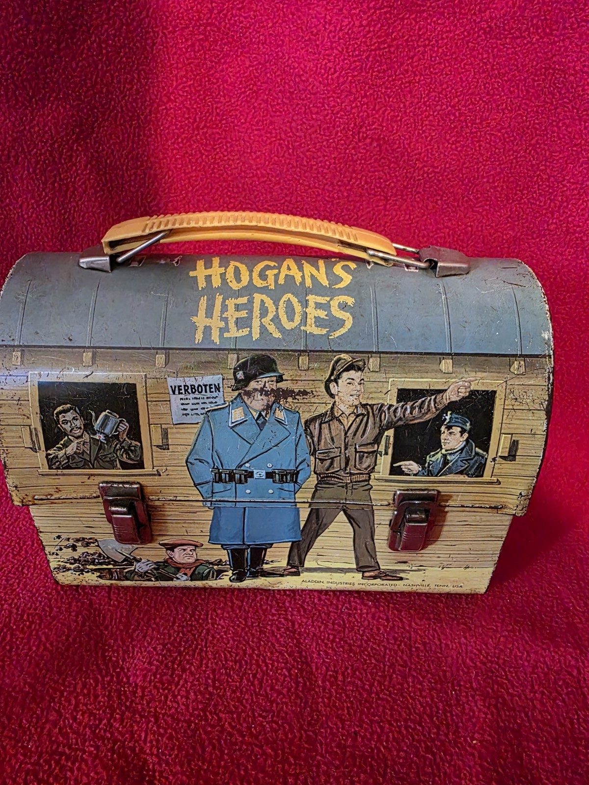  hogan\'s heroes lunchbox w/thermos aladdin industries