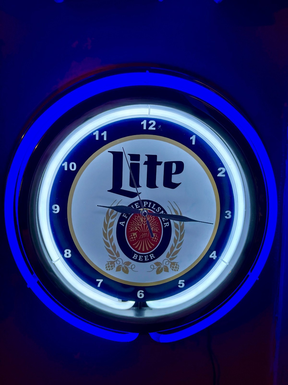 Miller Lite Beer Bar Tavern Pub Man Cave Store Neon Style LED Clock Sign