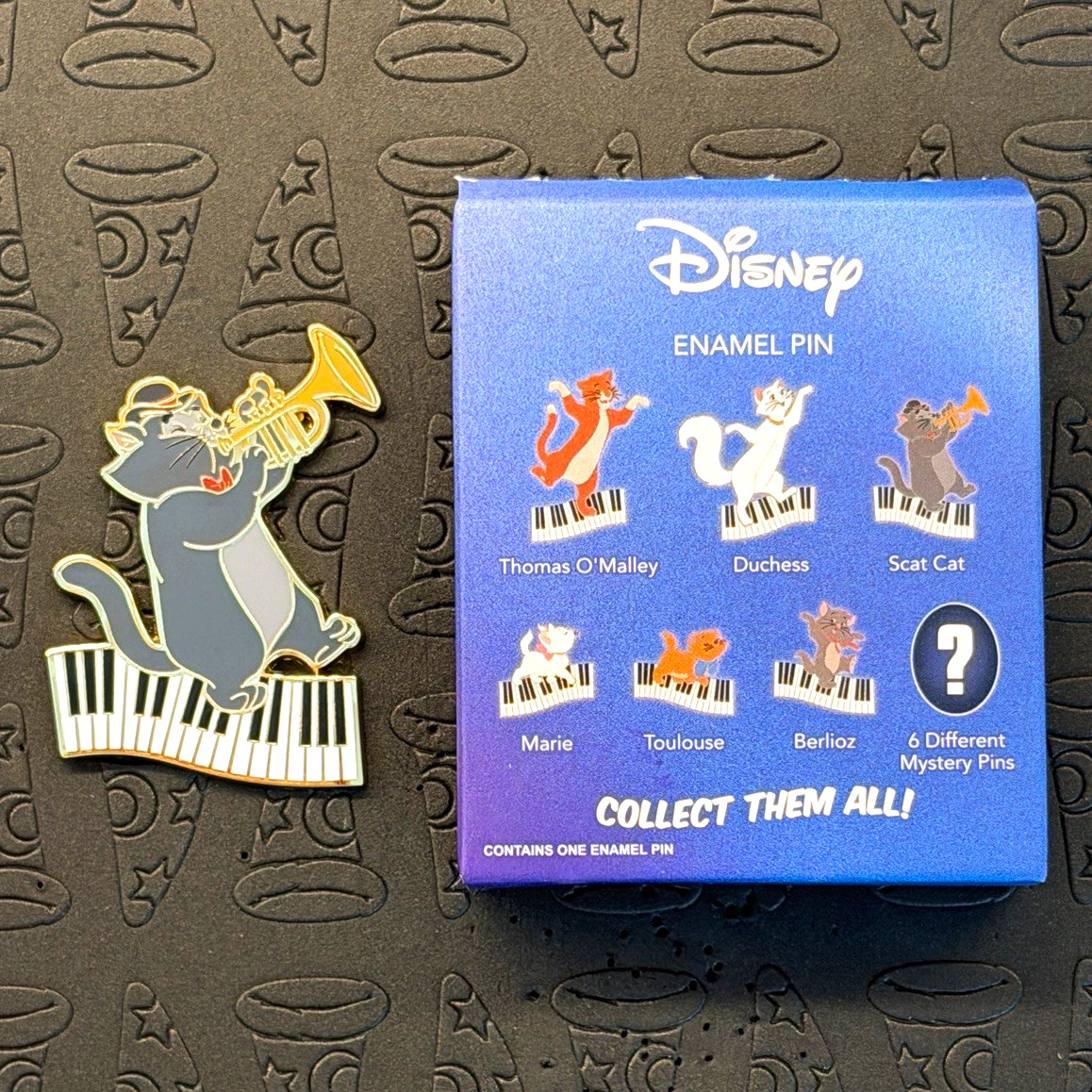 Disney 2026 The Aristocats Scat Cat Chaser LE 250 Mystery PALM Puzzle