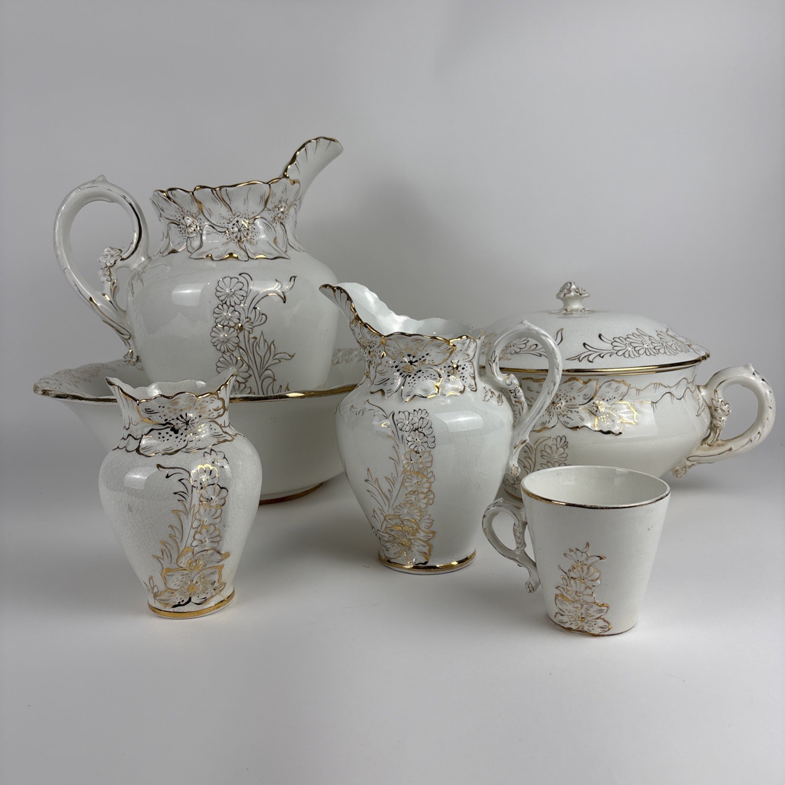 Antique La Belle China Wheeling Pottery 6 Pc Washstand Chamber Set c1890s