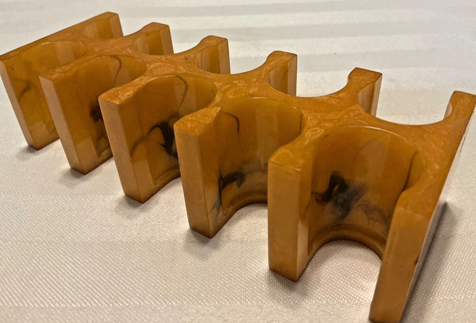 Art Deco Catalin Bakelite Poker Chip Caddy Butterscotch Marbled Swirl 151 grams