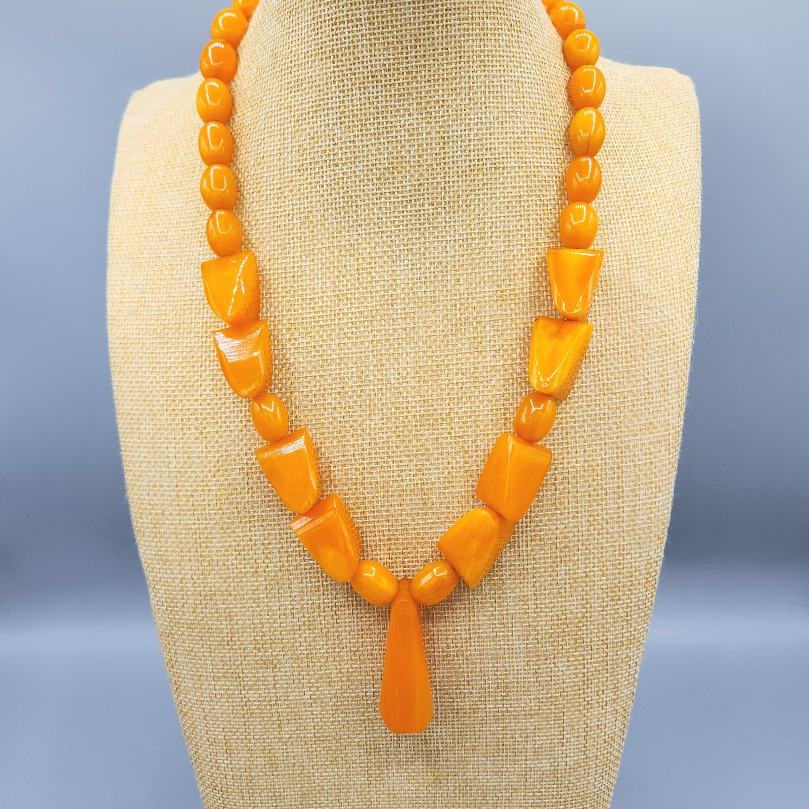 Vintage Chunky Egg Yolk Butterscotch Bakelite Bead Necklace 22