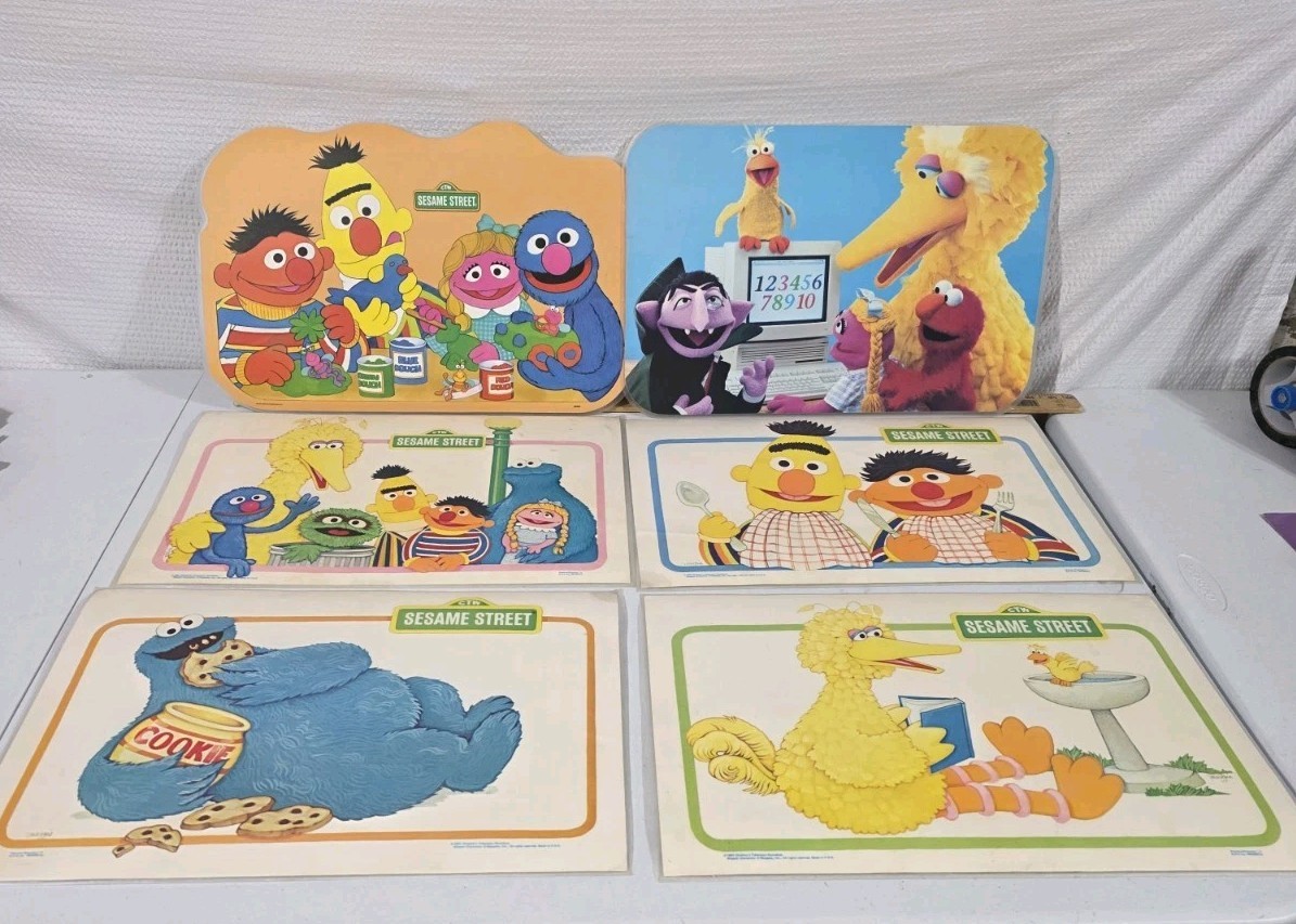 6 Sesame Street Laminated Place Mats Big Bird Oscar Cookie Bert Ernie 1982