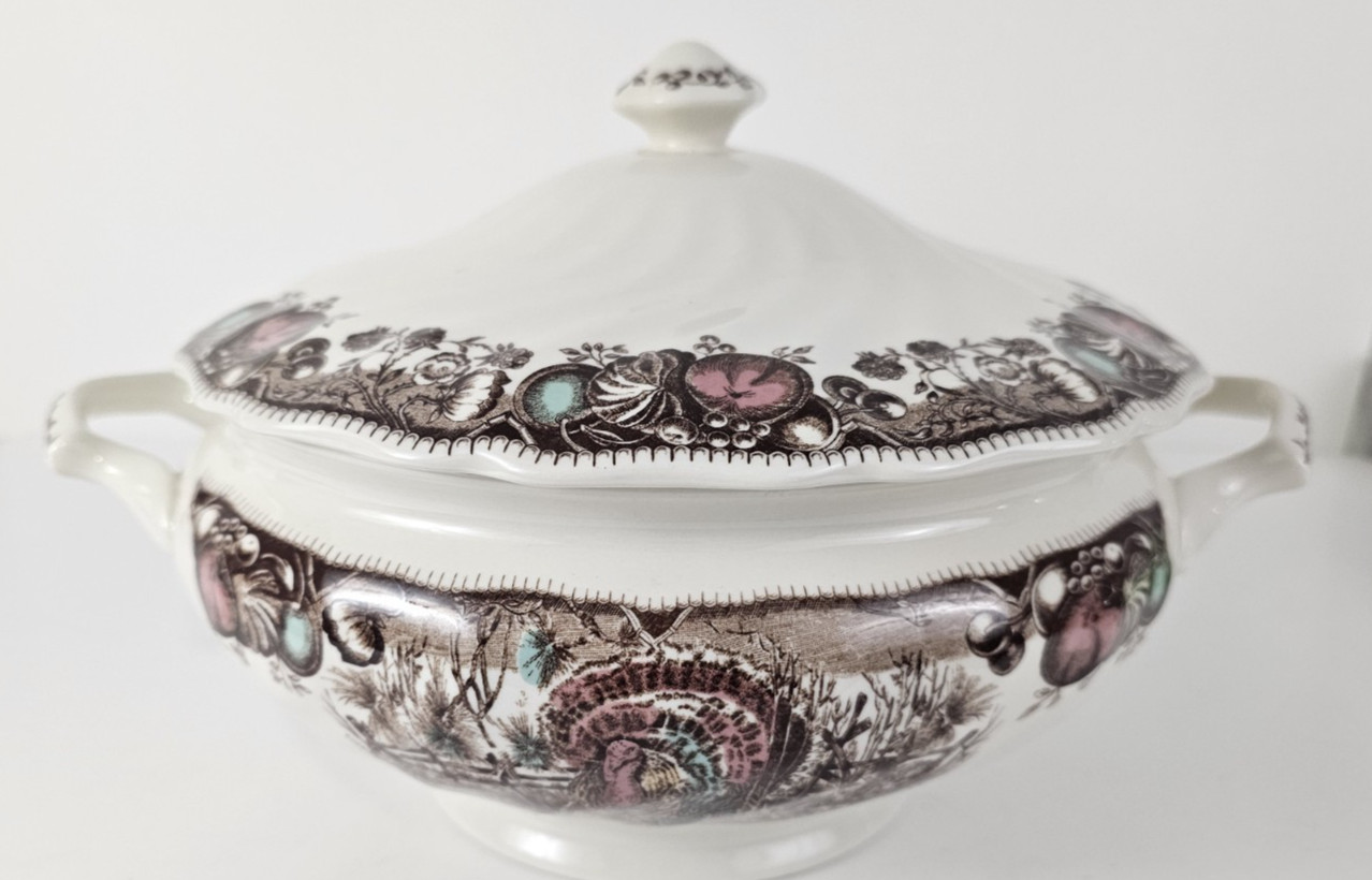 HIS MAJESTY Johnson Bros Brothers Bowl Soup Tureen and Lid