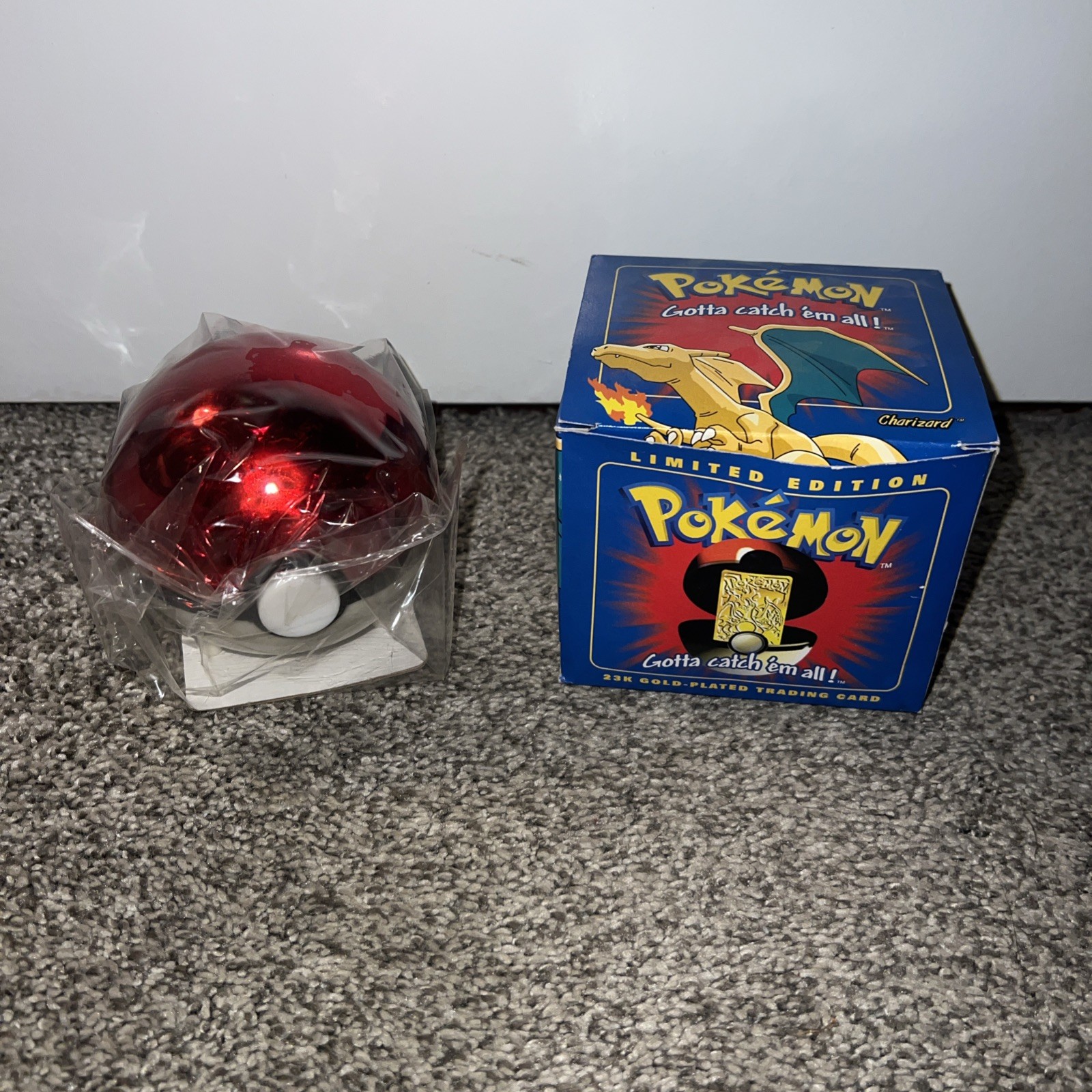Charizard Pokémon 23K Gold Plated Card Pokeball New Sealed 1999 Burger King
