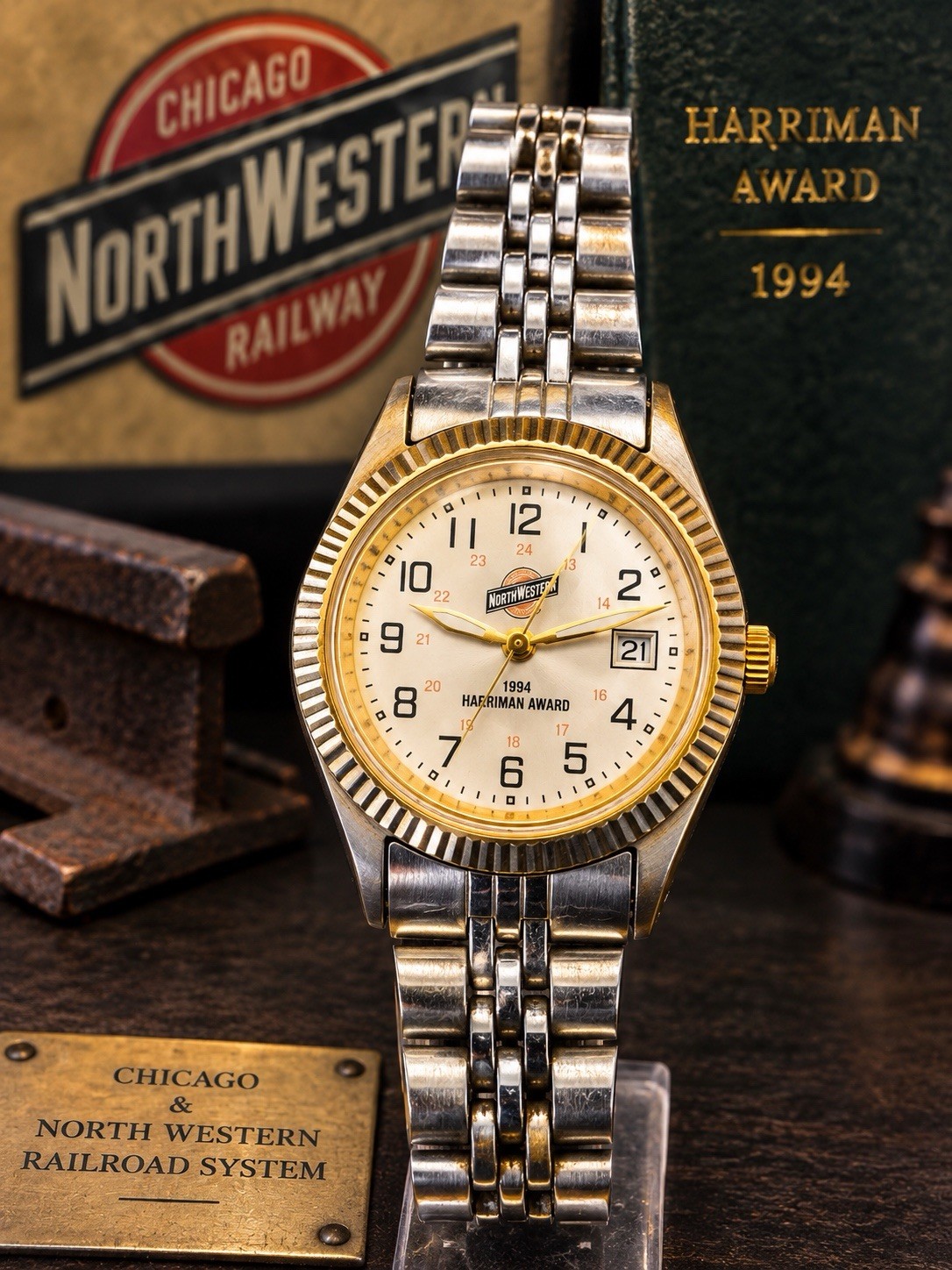 RARE 1994 Chicago & North Western Railroad Harriman Safety Award Watch Working