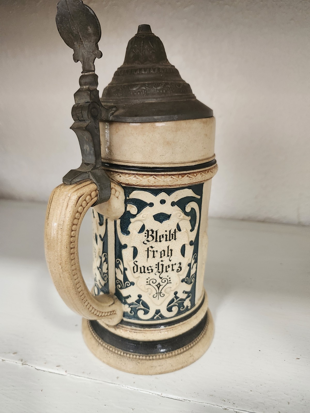 Antique Reinhold Hanke German Beer Stein RH 1131 Relief 0.5 L Pewter Lid Rare